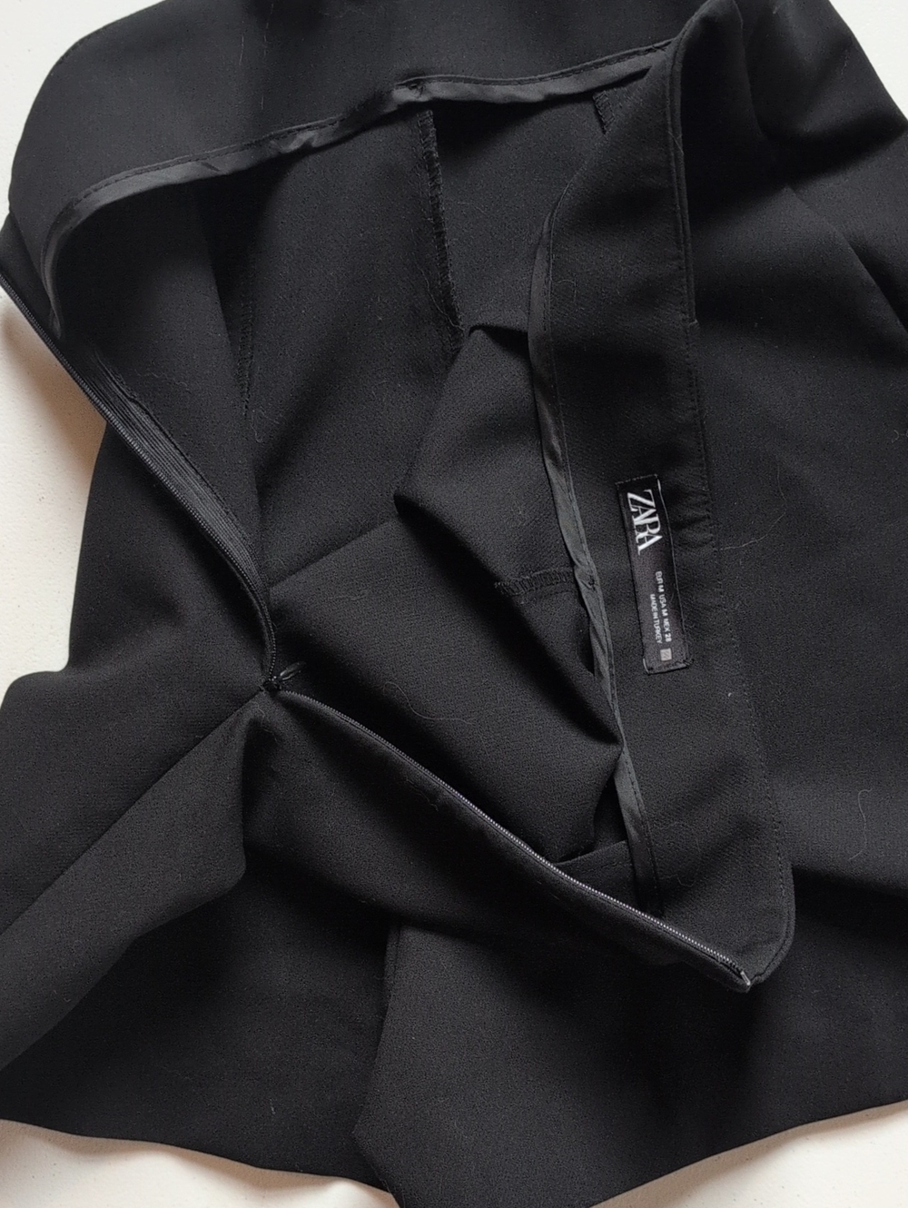 Tailored High Waisted Shorts - Picture 4 of 5